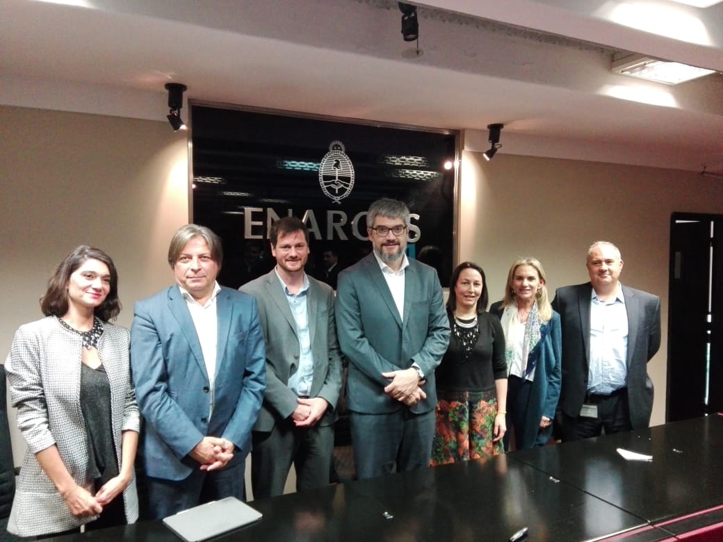 ENARGAS impulsa el almacenamiento y uso del GNL: Seminario con OFEPHI y empresas del sector